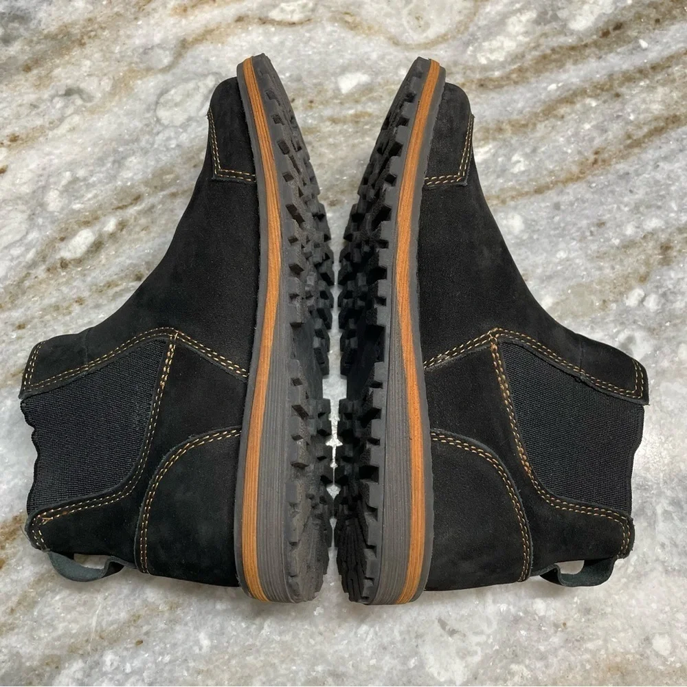 Umi “Dallas” Black Suede Boots Kids Size 12